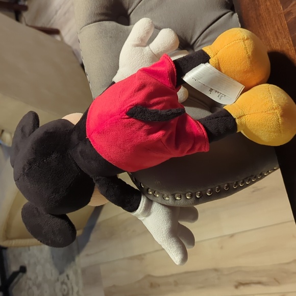 Mickey Mouse & Friends Medium 17'' Plush Stuffed Classic Mickey NWT - Picture 3 of 3